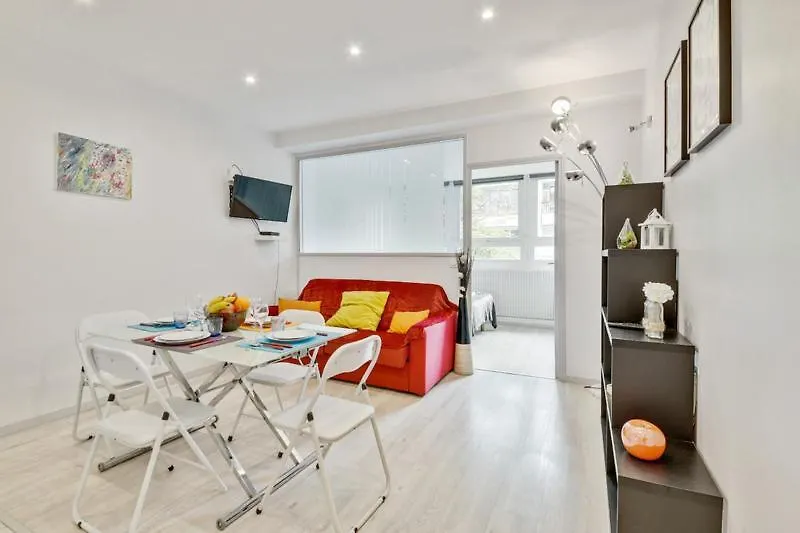 233 Suite Home Paris Concept Apartment